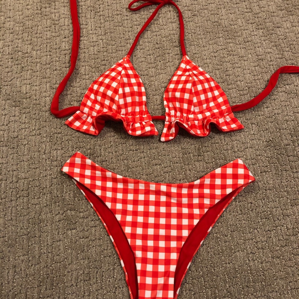 Gingham bikini